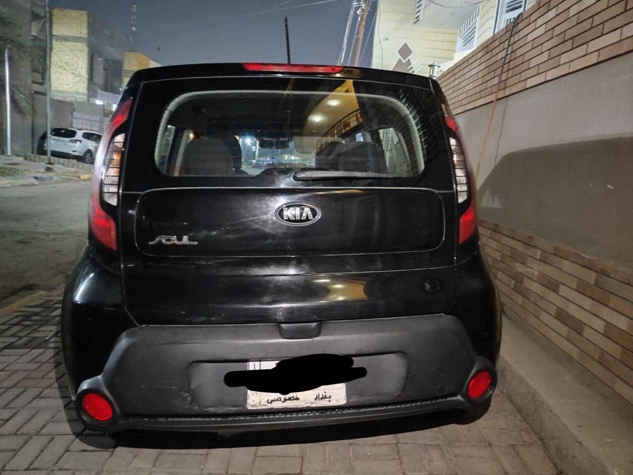 سيارة صول للبيع
موديل 2016
ماشية 61500 ميل 
سيارة ماشية قليل مقارنة بموديلها 
وارد امريكي 
بالعراق ما مضروبة
قبل فترة فحصت گير ومحرك واثنينهن نظيفات
السعر 115 ورقة وبيها مجال للطيبين
رقم الهاتف ***********
