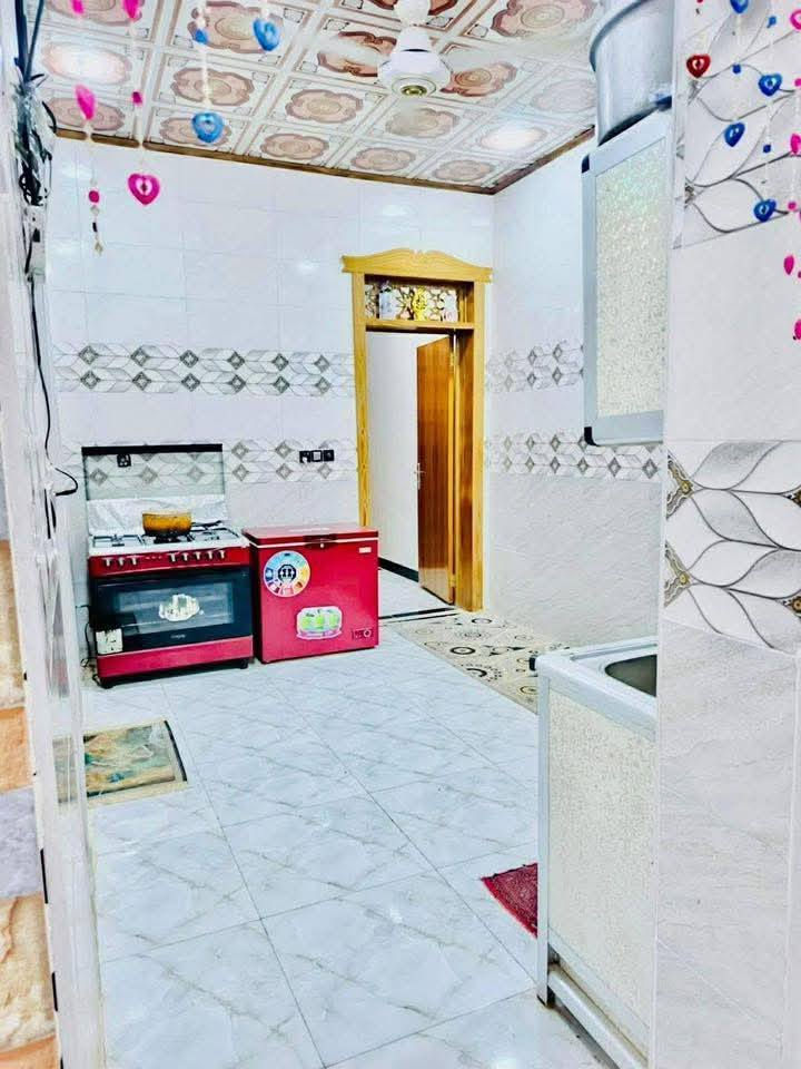 384
دار للرهن (100 متر) حي النداء 
 مجمع بيتي الثاني قرب المولده
السعر الرهن 15 مليون
يحتوي على طابق واحد 
 غرفه  مطبخ   صاله   استقبال
ـــــــــــــــــــــــــــــــــــــــــــــــــــــــ
بيت فول نضافه جديد
مدة الرهن سنه وقابل للتجديد***********
