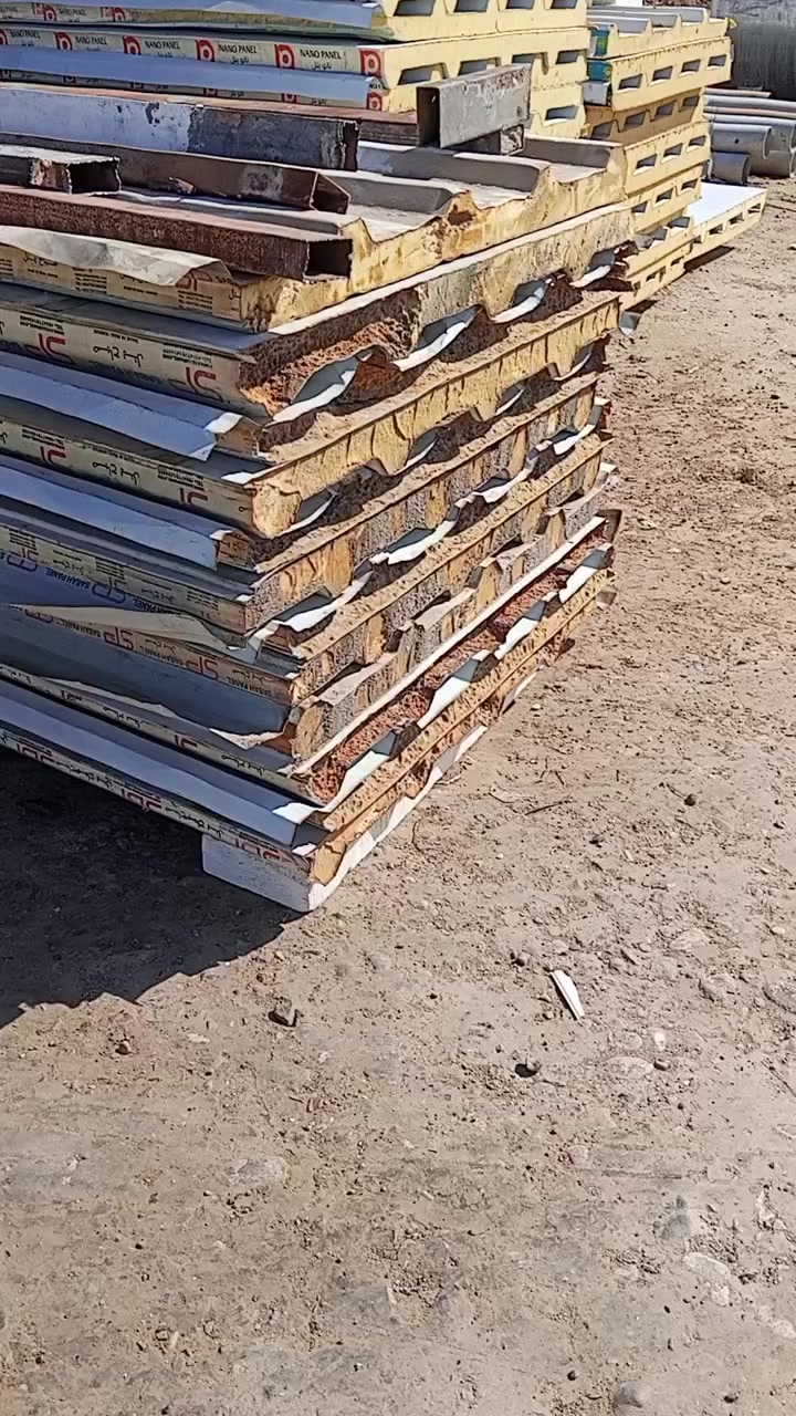 توفر سندويج بنل مستعمل نظيف جدا قياس 7متر عدد 12قطعة 
للاتصال📞*********** 📲***********
