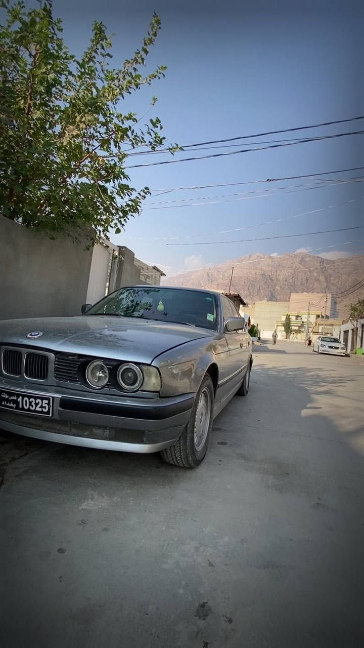 مۆدیل٩١دوجام کارەبا گەرمی ئیس دەکا مەزبوت کەپسە یەک   جەمپی پیشەوەی هەیە  تازە سبوخ عام کراوە بۆ جوانی جوانکاریشی بۆ
کراوە ٥٢٥ی گیر عادیە علوجە
موس براوە بەشەرت
خوار هەمو بازار 
شوین رانیە
وتساب فایبەر
***********
