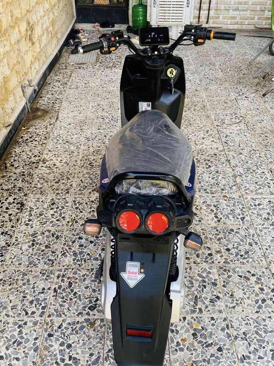 سلام عليكم دراجه جبلي شحن دراجه نضيفه 6 باتريات جدد 32امبير /سرعه ١٠٠/تتحمل وزن 350/ ملف2000/ تمشي شحنه وحده 80 كيلو  / لايت عالي ناصي / دبل إشاره /سماعه بلوتوث /بريكات امامي خلفي دسك /3سرع /كلشي شغال دراجه نضيفه /مكاني بغداد  صحفين   سعره 700وبيها مجال /رقمي  واتساب 0 778 229 9478‬
