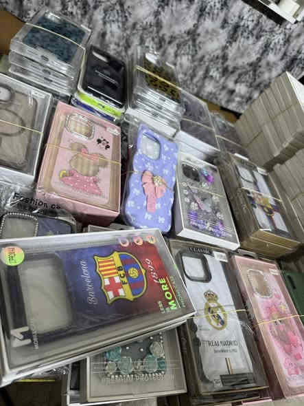 شلعه محل كفرات مشكل العدد ١٥٣ قطعه والموديلات كدامكم لا طبعه ولا واشكال قديمه كلهن مرغوبات بالسوك السعر من الأخير.      ٠٠٠، ٢٢٥  الف  ليريدهن خل يراسلني واتساب ***********
