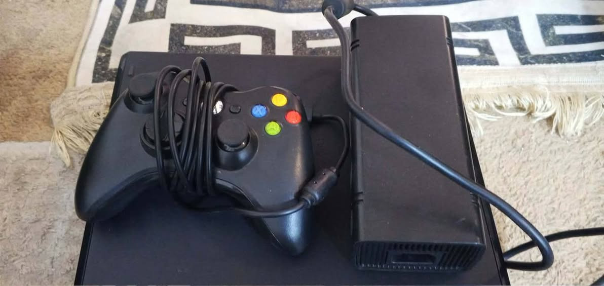 للبيع إكس بوكس يده وحده بصمه 
سلم مو العادي جديد تشغيل مره 1شراي خاص 👍


**إذا كنت صاحب هذا الإعلان وتريد حذفه لأي سبب، رجاءا أرسل رسالة إلى الدعم الفني**