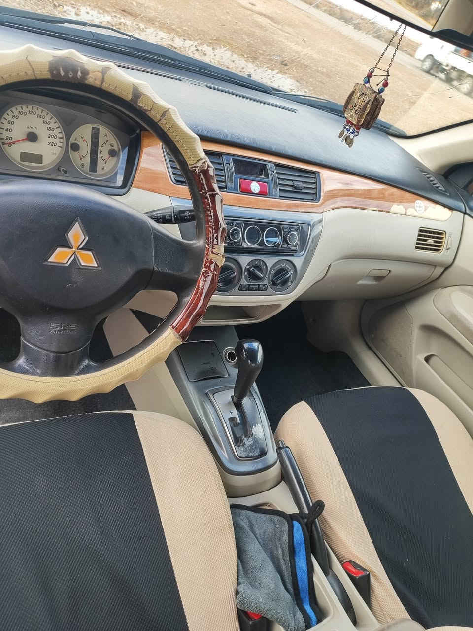 سلام عليكم ورحمة الله وبركاته
للبيع لانسر موديل 2010 رقم ديالى 
رقم دولي سنويه جديده تحويل مباشر 
مكفولة كفاله عامه من كل شي 
كير محرك صدر كهربائيات مابيها ايي نقص
عنوان سيارة ديالى مندلي 
للاستفسار اكثر الإتصال على الرقم.
‏‪0774 021 2670‬‏/‏‪0783 027 5259‬‏
علمآ اني مكلف بالنشر
