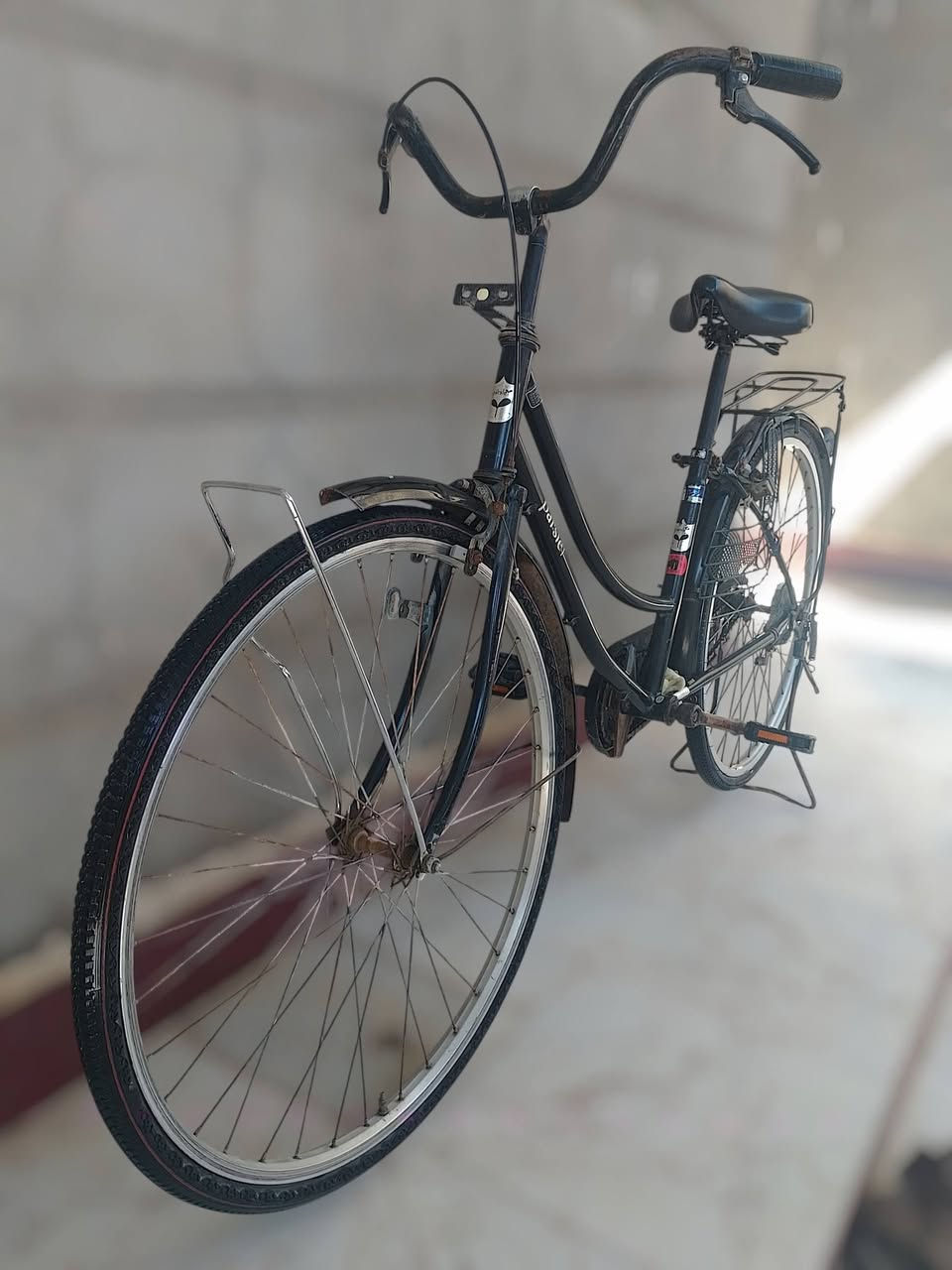 السلام عليكم باسكل لبيع سعر 85 نظيف وبي مجال واتساب ***********
