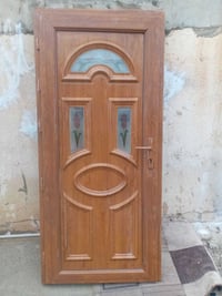 باب ابلاستك للبيع نضيف مابي اي كسر قياس الطول 195 العرض 90 بي مجال الر...