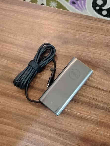 السلام عليكم لابتوب DELL  جيل 10 للبيع .
السعر 385 الف وبي مجال قليل .

اللابتوب معدن مو بلاستك وملمسه ومواد تصنيعة كلها راقيه مثل التيتانيوم الي ب الايفون 

اللابتوب مفول مواصفات

الجيل مالته جدا حديث الي هوة الجيل ال10 يعني سنه الإصدار مالته حديثه وادائه قوي الرام 16 والهارد 512 SSD.

بصمه اصبع الكترونية مدمجة ضمن زر البور

حواف شاشة نحيفه ووزنه خفيف .

اللابتوب جدا نضيف وادائة قوي وممتاز يفيد الي عنده دراسة او العاب متوسطة او غيرها من الاستعمالات .

المواصفات :

المعالج intel cori5

الجيل : العاشر (10TH)

كرت الشاشة : INTEL GRAPHICS 8GB

الشاشة : فول اچ دي (FHD) حجم 14.3 دقتها والالوان جدا واضحه وتشغل 4K بالمشاهدة .

الرام : 16G نوع DDR4 فدشي راقي .

الذاكرة : 512GB ssd M.2  .

كيبورد عربي انكليزي ليزري ضوئي تكدر تتحكم ب الدرجة مال الضوء .

كيبورد ميكانيكي .

سماعات ستيريو .

كامرة امامية واضحه

غالق كامره سلايد للخصوصية

بطارية اللابتوب ليثيوم تطول فوگ ال 4 ساعات ب الاستعمال المكثف .

سماعات ستيريو صوت ممتاز 

المنافذ :

منفذ تايب سي للشحن

منفذ  تايب سي للبيانات 

منافذ USB 

منفذ Hdmi

منفذ سماعات

وغيرهن بعد.

المميزات:

اللابتوب الرام مالته 16 والهارد 512 .

كيبورد عربي انكليزي ليزري ميكانيكي .

لونه فضي من الخارج والداخل فدشي مرتب

الملحقات:

ملحقاته كلها موجودة واصليه

كيبل ثلاثي اصلي.

شاحنة اللابتوب تايب سي الاصليه  .

جنطة لابتوب لونها رصاصي ومرتبه هم بعدهي جديده غير مستخدمه .

منصب عليه وندوز 11 برو مفعل مدى الحياة وحزمه الاوفس كامله كذلك مفعلة مدى الحياة .

اللابتوب كلش نضيف ومواصفاته قويه ومحترمه وتصميمه كلش مرتب . ومابي أي نقص كيبورد سماعات انترنت شاشة كامرة كله شغال وممتاز وماب اي نقص من اي ناحية .

وكلشي بي بعده جديد ونضيف مثل ماموضح.

السعر : 385 الف وبي مجال جدا قليل .

مكاني النجف والي يريده توصيل هم موجود ان شاء الله .

***********

(لابتوب للبيع النجف بغداد الانبار البصرة حاسبة محمولة منضدية دل dell hp pc laptops laptop computer )
