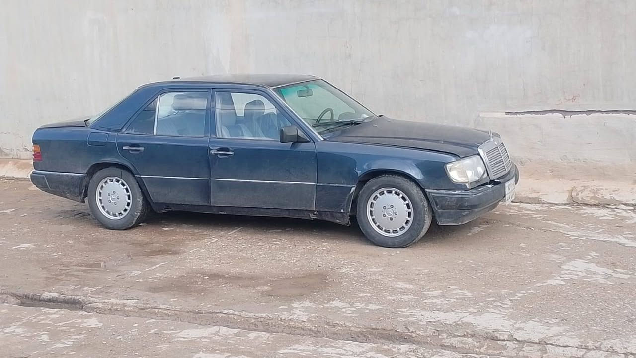 سلام عليكم
للبيع مارسدس دب 

موديل 1990

APS

كير محرك بطه 2٫5 كهربائي المرغوب 

رقم سليماني صار 4 شهر منتهي 

شرط تحويل فقط

كهربائية كامل شغال

دشبول كامل شغال

صبغ جماليه

دواخل سياره يحتاج ترتيب اشويه 

90 الف غرامه ينزل من سعر55 بي مجال 

عنوان كركوك تازه خرماتو 

وبيها ضربه خفيف جاملغ سكن

مراوسه حسب قناعه

رقم موبايل :***********

خاص مفتوح
