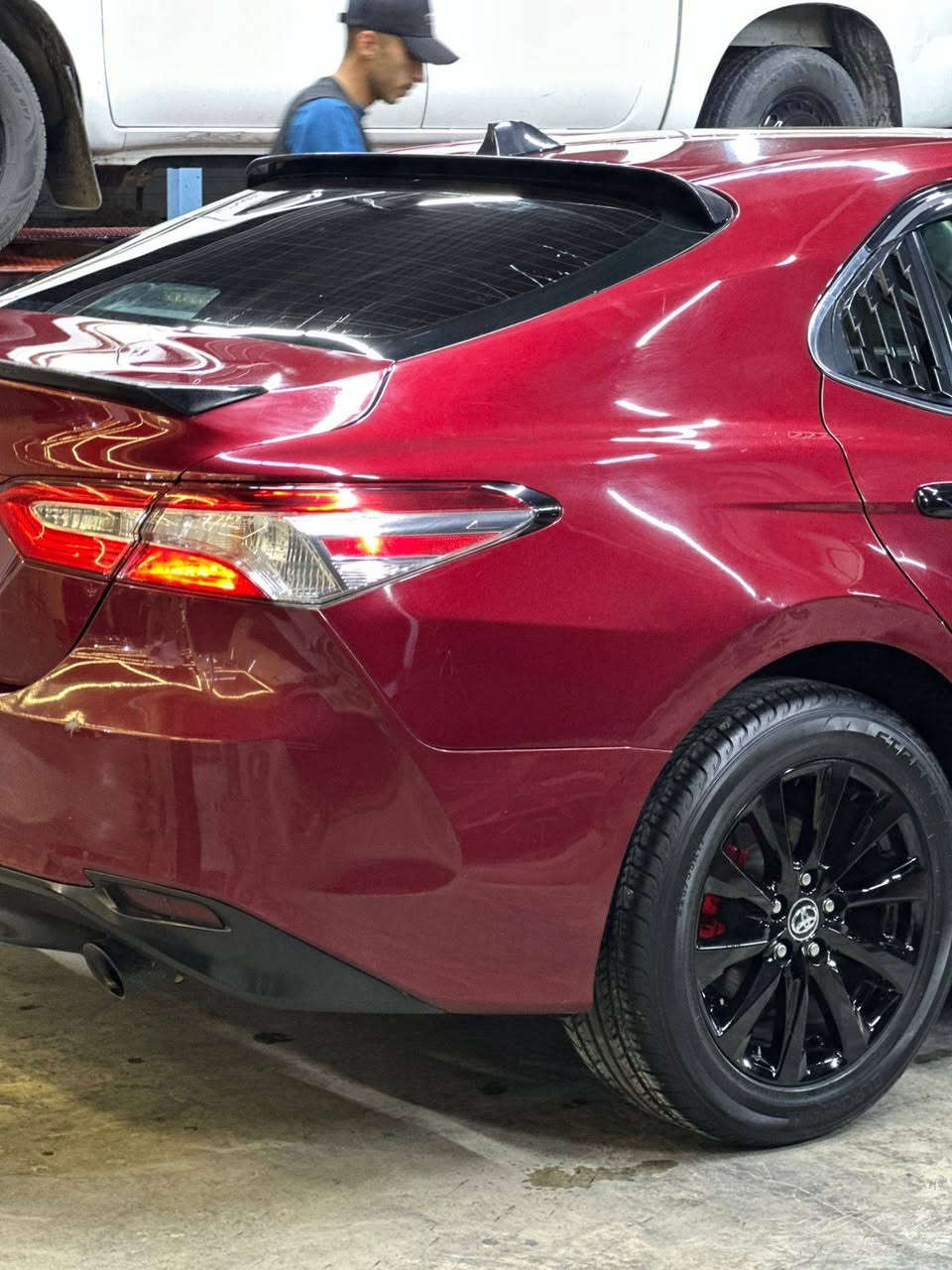 السلام عليكم
كامري 2018 دخول كلين 
بالعراق بيها اقل شبرين بالبنيد 
كفاله من كص وضربه قويه ودواخل 
شرط السونار 
فول مواصفات عده الفتحه 
ماشيه 129 الف 
تحويل ثاني يوم 
مكانها بغداد التاجي 
سعرها 185 وبيها مجال 
ربي يرزقنا وأياكم اجمعين ♥
***********
***********
