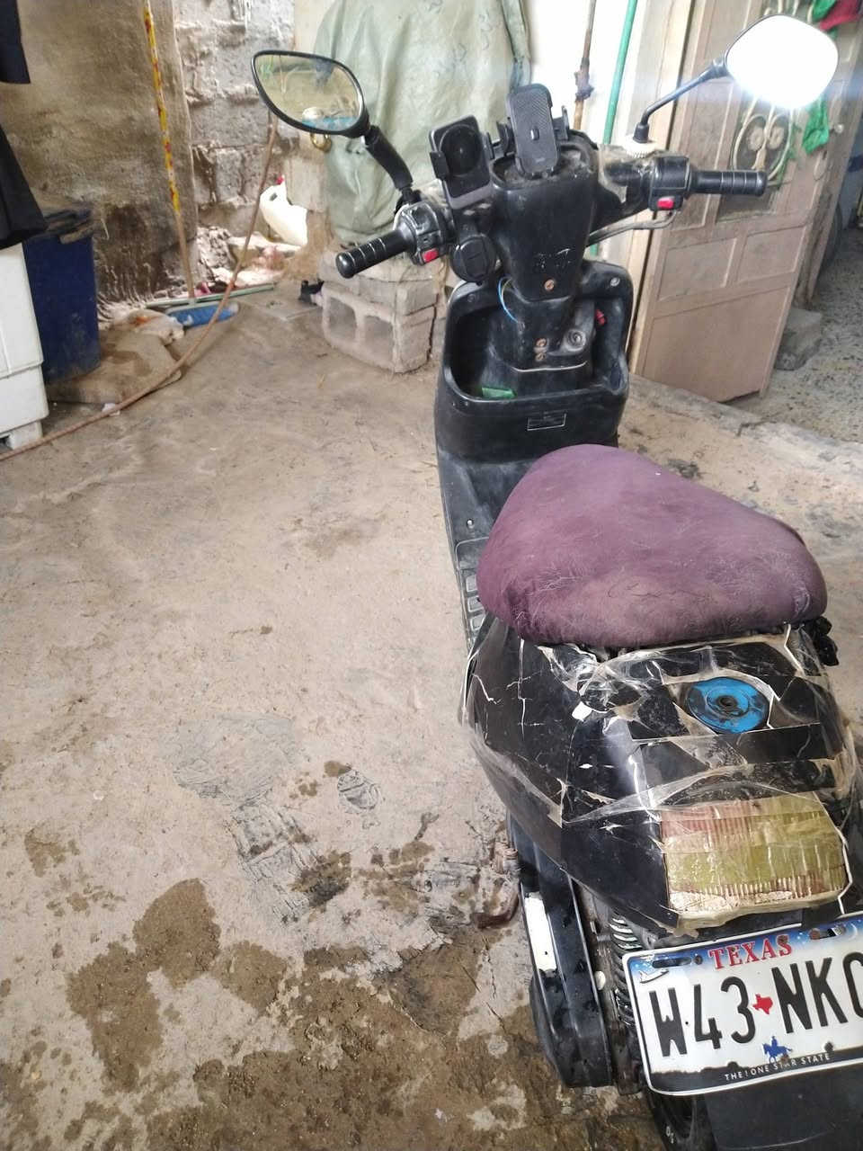 بطة للبيع عوزهة تاير خلفي  شغالة سلف هندر


**إذا كنت صاحب هذا الإعلان وتريد حذفه لأي سبب، رجاءا أرسل رسالة إلى الدعم الفني**