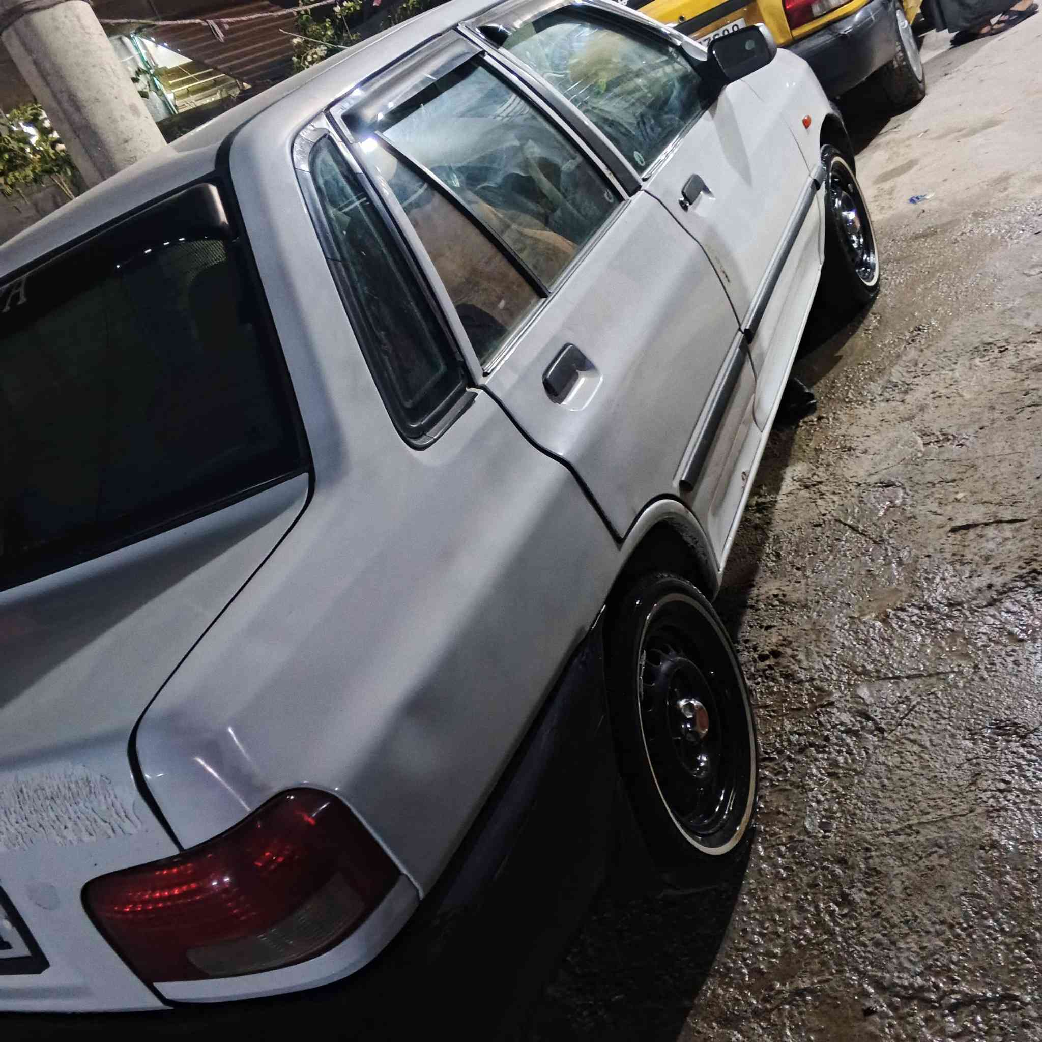 سلام عليكم سايبه للبيع موديل 2012مكاني كربلاء حسينيه السعر 38 وبيه مجال شويه سنويه بسمي  كير حداديه تخم تاير تبريد ***********
