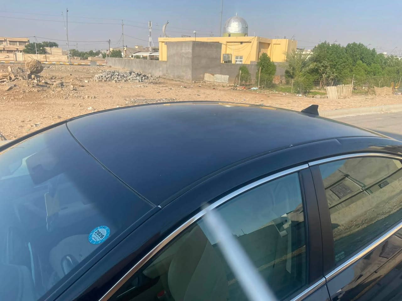 سوناتا ٢٠١٥
للون اسود 
مواصات عادية 
تدفئة تبريد 
تخم تاير 
صدر ما بيه حباية نقص 
ماكو جراد 
رقم سليمانية باسمي 
سنوية ورقم جديدة 
سيارة ٣ قطع 
والباقي مكفول 
معلاية كازكيت 
لا تبخير ولا تنقيص 
مكاني ديالى بلدروز 
رقمي *********** دزلي وادزلك سونارها وباقي تفاصيلها
