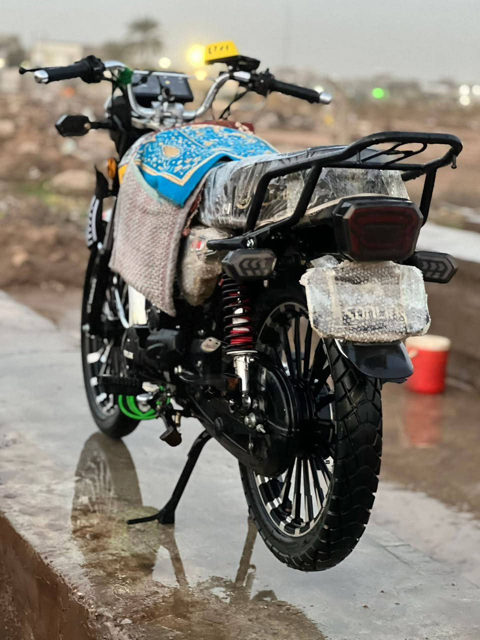 سلام عليكم دراجة موديل 2025 للبيع نظافة كدامك سعر775 و بيهه مجال مكاني ديالى الخالص،رقمي *********** رجاءن مو شراي لا يتصل خاص مفتوح
