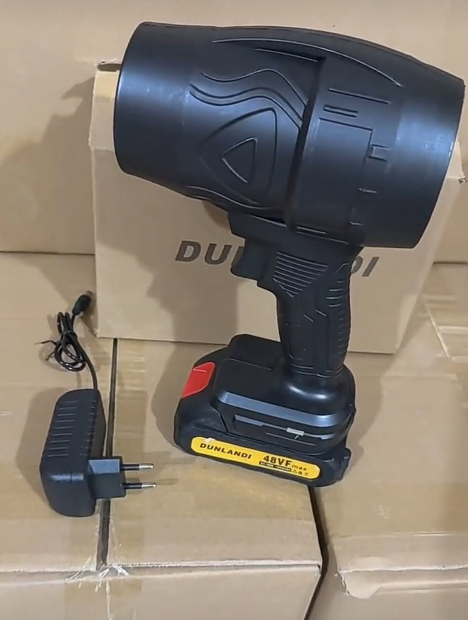 🔥 بلور هواء قوي وكوالتي عالي – جملة فقط وبأسعار منافسة، متوفر بإعداد كبيرة لاصحاب المحلات 🔥
📞 للاستفسار والطلب: ‭٠٧٧٠ ٥٨٥ ٥٩٤١‬
