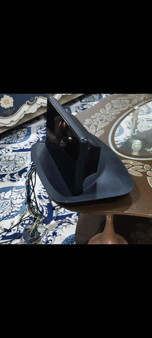 شاشه رينو فلونس عالشرط..سعره 100.. ديوانية..***********
