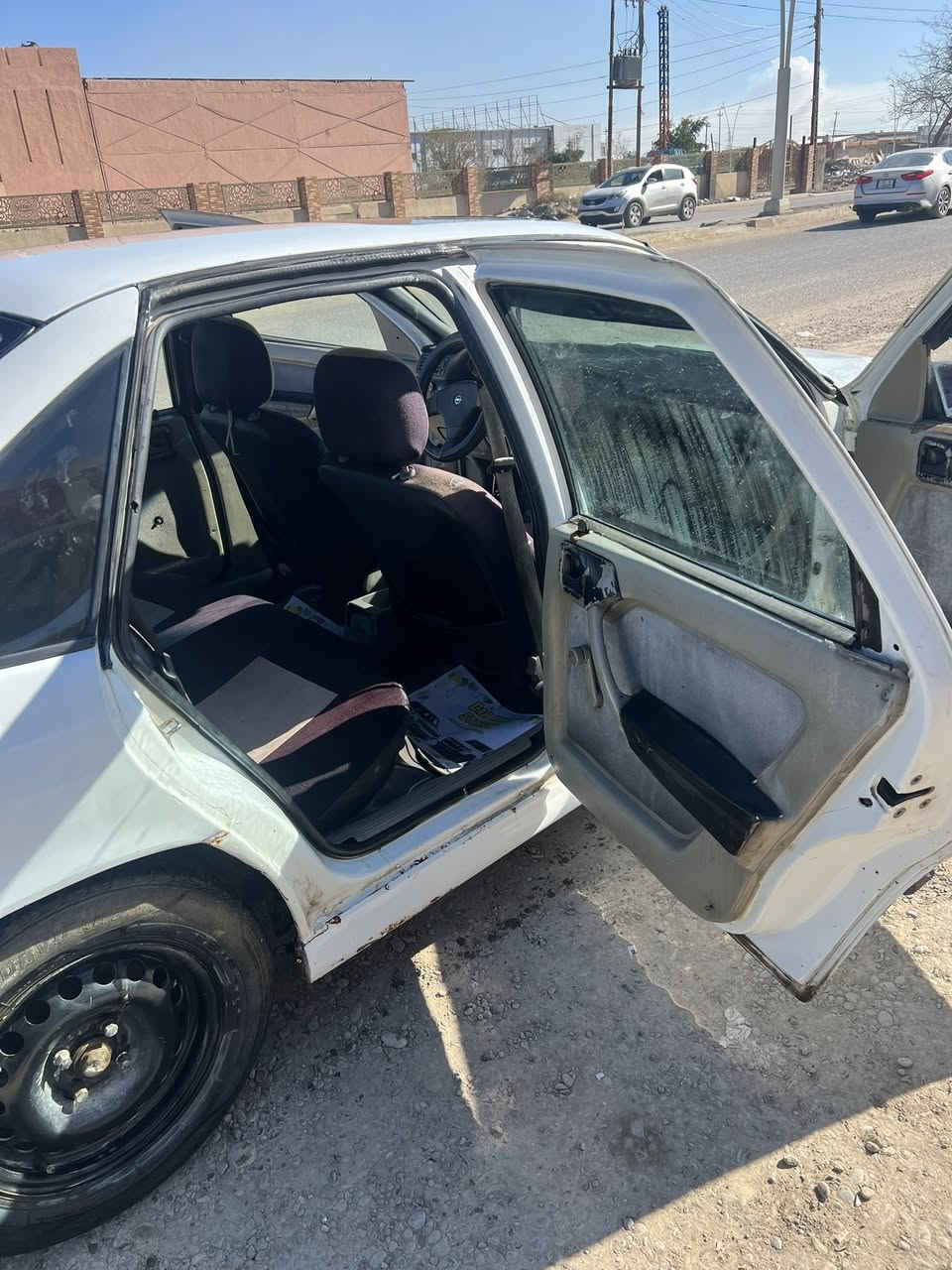 سلام عليكم
1995فيكترا 
غاز بانزين 
خير من الله 
حداديه 
لا تنقيص لا تبخير 
شرط التحويل 
40$
مكان السياره سامراء 
***********
