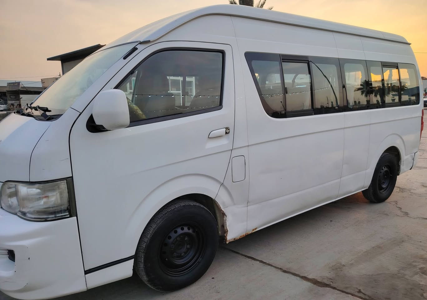 السلام عليكم ومن رخصه الأدمن مسوؤل الكروب المحترم 🌹
للبيع للبيع فقط جنبي  H2 العاليه 15 راكب
موديل 2014_استلام 2018 ماشيه 231 قابله لزياده
بأسمي الرقم الدولي ومصفره هيئه وضربه
السيارة مكفوله من الصبغ شرط وسياره نظيفه وليس جديدة 
بيه طخطخات حاليأ على الباراد تصلح
محرك وكير وصدر امامي وخلفي شرط
وكهربائيات ماملعوب بيه خلاص بلاديه
جرس السرعه من تعبر 120 شغال
الحساس الخلفي يعمل 

ادامه عليه👇👇👇
واول مره تفتح من بعد الشركه  على ايدي والله 
نوزل وبلك وواير بلك
عينه وصينه وبوربرن  وكاله
عنبار بريك وكاله
 قلاج كير وكاله
وسايد بريك مع البنزات نوعيه جيده
دسكات اماميه وكاله
عبوه بانزين كامله حته كيج البانزين شغال وصحيح
الصدر الخلفي مال هايسه اصبح على ايدي 
تخم اطار
باتري جديد
داينمو 150 أمبير جديد
صوندات باور الاستيرن
قوايش 

الاضافات العليه السياره👇👇👇
الارضيه مدوشمه 
سنتر لوك بصمه
مراوح اضافيه امام راديتر التبريد ماكو حماوه بتبريد خلاص وتبريد بلادي وخير من الله الصيف كله اني اشتغل بيه 
مراوح بسقف لسحب البروده للراكب
شاشه اماميه ومظخم للصوت  وربطت مع الدفي دي مال السيارة 
كامره خلفيه دواره

ملاحظه
كبات الاطارات الأصليه والواقيات  والتجوات مال الكراسي ضامهن اليشتري ياخذهن والف عافيه

الياخذ السياره يترحم الي ويدعي ب الخير لي  ان شاءالله ويتوفق بيه وايه الرزق ترافقه
سياره ع ايدي كله مديومه والف الحمدلله والشكر 

السعر 136 وبيه مجال حك الجيه
مكان السياره
بابل الحصوة / الأسكندريه
لتواصل والاستفسار 
***********
***********
