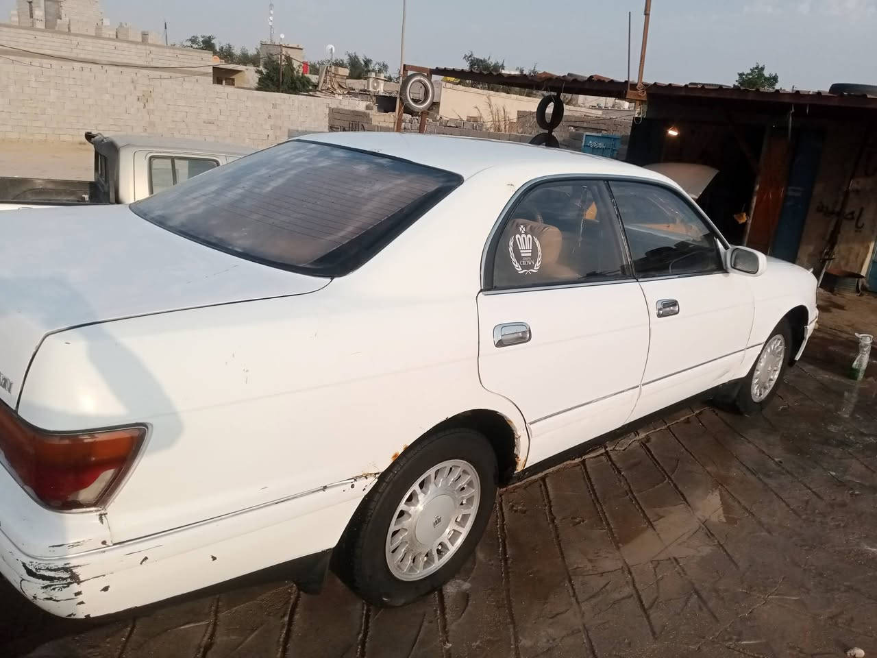 السلام عليكم اخوان بطل للبيع سياره حلوه جديده السياره مقفوله من القصه جير ومكينه جدد 2:30 محركه على من السياره نقل جثه السعر 38 مراوسها مراوس رقم السياره بصره ***********
