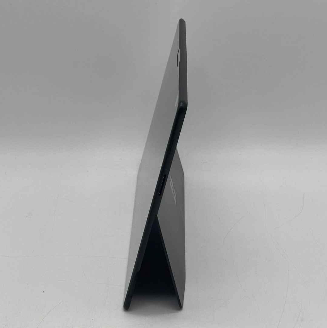 Microsoft Surface Pro X

🔶CPU : SQ2 3.1GHz   المعالج

🔶Display: 13 - inch Touchscreen لمس

🔶Screen Resolution: 2880 x 1920

🔶GPU : Qualcomm Adreno 680  كرت الشاشة 

🔶RAM: 16 GB . الرام

🔶HARD: 256 GB SSD,  الهارد

🔶Windows 11 Pro.
مع كيبورد اصلي 
وحافضه اصليه
ولاصق شاشة

السعر 750 الف

يوجد توصيل لجميع المحافظات المدينة, البصرة


**إذا كنت صاحب هذا الإعلان وتريد حذفه لأي سبب، رجاءا أرسل رسالة إلى الدعم الفني**