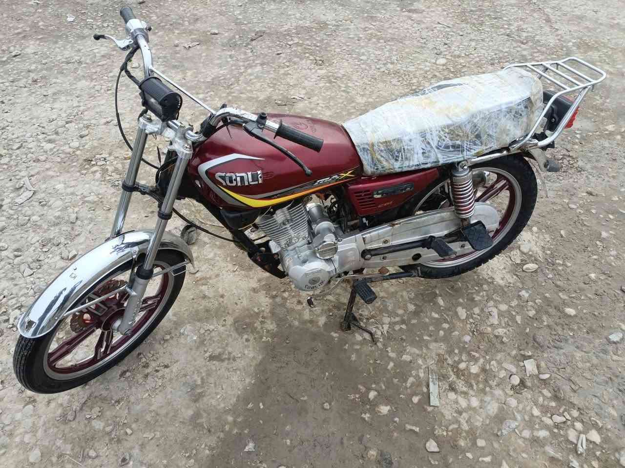 دراجه سيفان 23كلك كلك للبيع
الديوانيه قضاء عفك السعر 425وبيه مجال خاص او الاتصال على الرقم

***********
