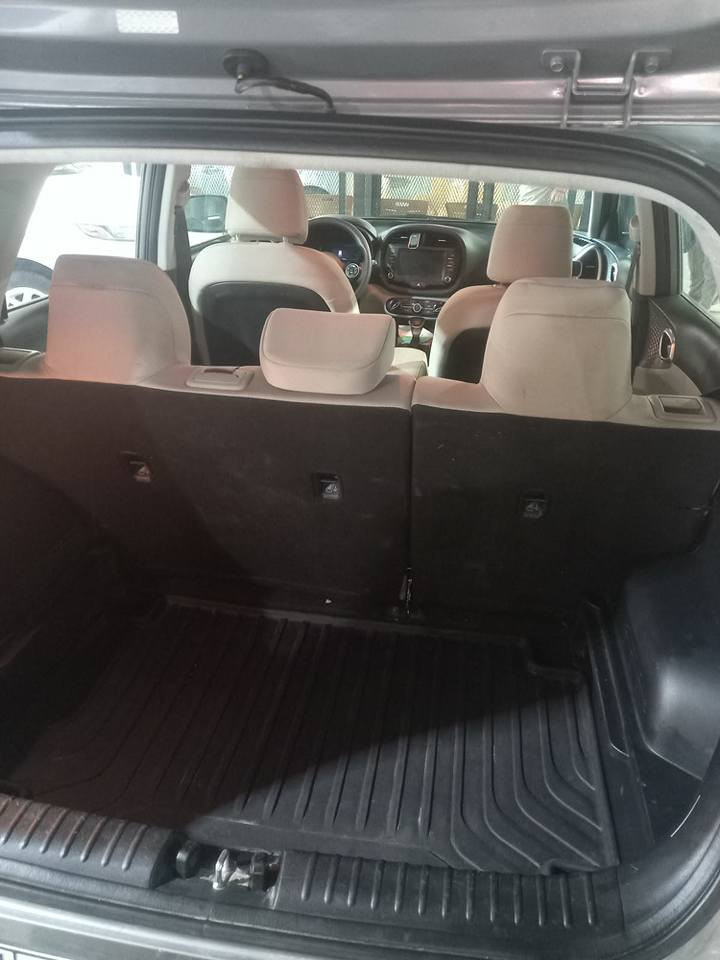 السلام عليكم 
 كيا صول 2022 
رقم اربيل 
مواصفات معروفه 
تحكم ستيرن 
4 سلندر 2000 المرغوب 
داخل لونين 
تبريد ثلج 
باقي المواصفات معروفه 
حادثها فقط دعاميه 
بأسم شركه القمر تريد وكاله تريد تحويل
حادثهه ربع دعامية امامية فقط 
سعر 157 
*********** كربلاء, العراق
