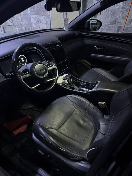 السلام عليكم مرة خصت صاحب الكروب 
سياراة هيونداي سانتا كروز موديل 2022
السيارة ليمتد اعلى مواصفات لون اسود 
الكراسي جلد/كرسي السايق فقط كهرباء 
اشاير بالمري كامرة معة الاشارة بالدشبول
كشنات تدفئة تبريد الاستيرن تدفئة 
السيارة وراد امريكي كلين تايتل
  اهنا بالعراق انضرب 
صورت الحادث موجودة بالمنشور 
السيارة حالياً جاهزة 
 الرقم مميز  
ماشية 59,958 ميل 
السعر /21,500 يعني شدتين و 15 ورقة 
بيه مجال شي بصيط
للاستفسار /***********
