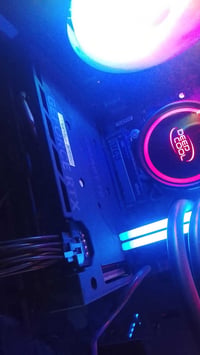 كارت شاشة RTX 4060 8GB GIGABYTE مستخدم نضيف كلش استخدام بسيط جداً تصفح...