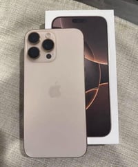 للبيع ايفون 16 برو ماكس  جهاز حيل نضيف مستخدم شي قليل شخط مابي  ضمان م...