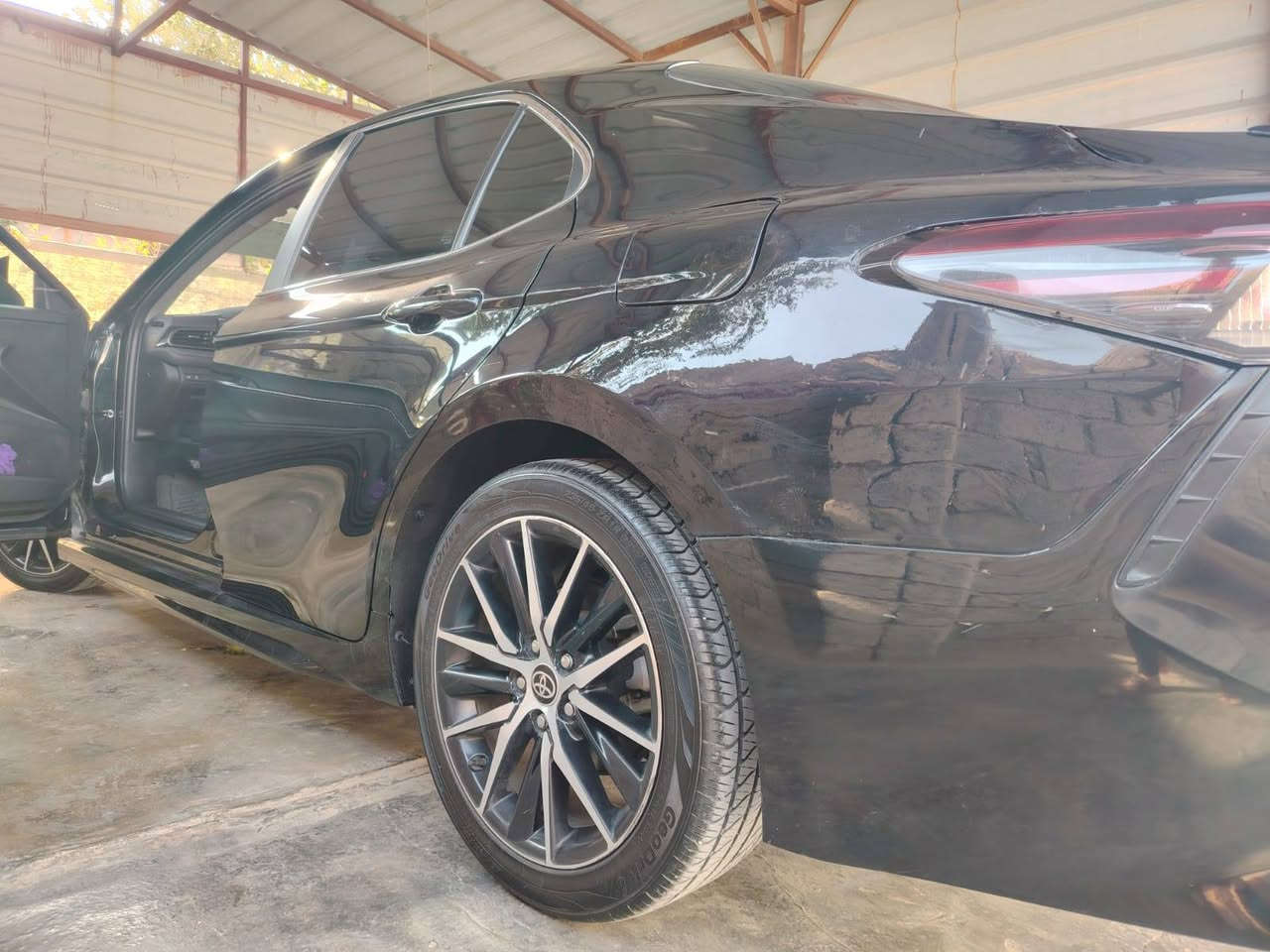 السلام عليكم
كامري موديل 2023
ضرر بونيد والبونيد الأصلي موجود يصير بي بارد ولا قطعه يصير بيها وجاملغات خلفيه بيها بارد بدون دواخل بدون دواخل
كير ومحرك شرط
ماشية 37
مواصفات se
#السياره ترهم مراوس حسب القناعة
#وترهم مقدمه زينه والباقي أقساط حره ترقم جميع المحافظات مكان صلاح الدين الشرقاط السعر 179 رقم الهاتف ***********
