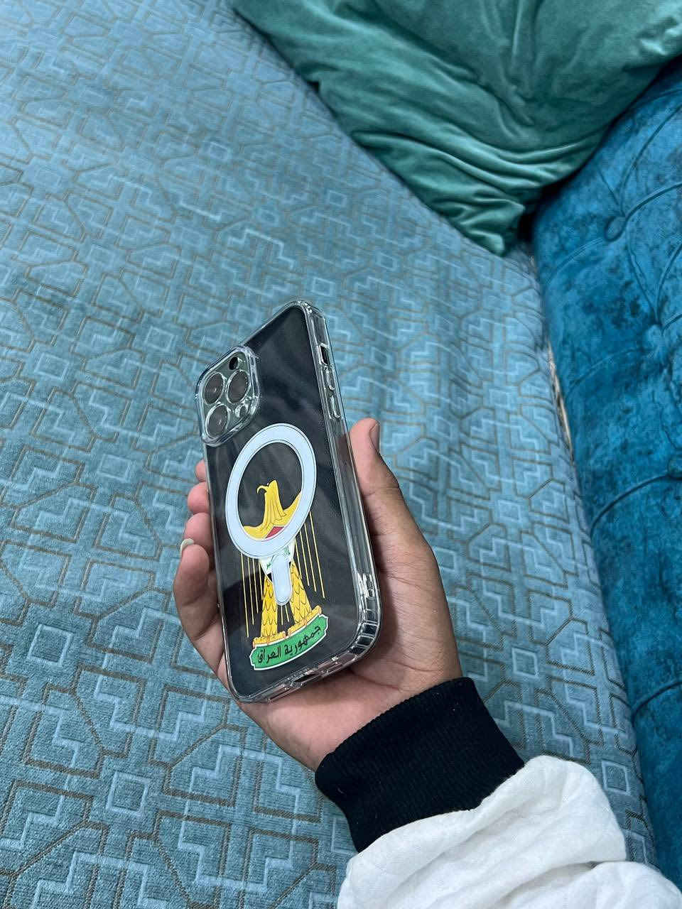 سلام عليكم 
ايفون13 برو ماكس لل بيع
الجهاز نضافة 100‎%‎ 
ذاكرة 256 شريحة وحدة 
الجهاز برغي ما مبدل بي لون زيتوني
كامرة ✅ فيس ئايدي ✅ كلة شغال 
بطارية 🔋79 ما معلاية علا وضعهة الطبيعي 
السعر: 700 وبي مجال لل طيبين 
رقم الهاتف:***********
