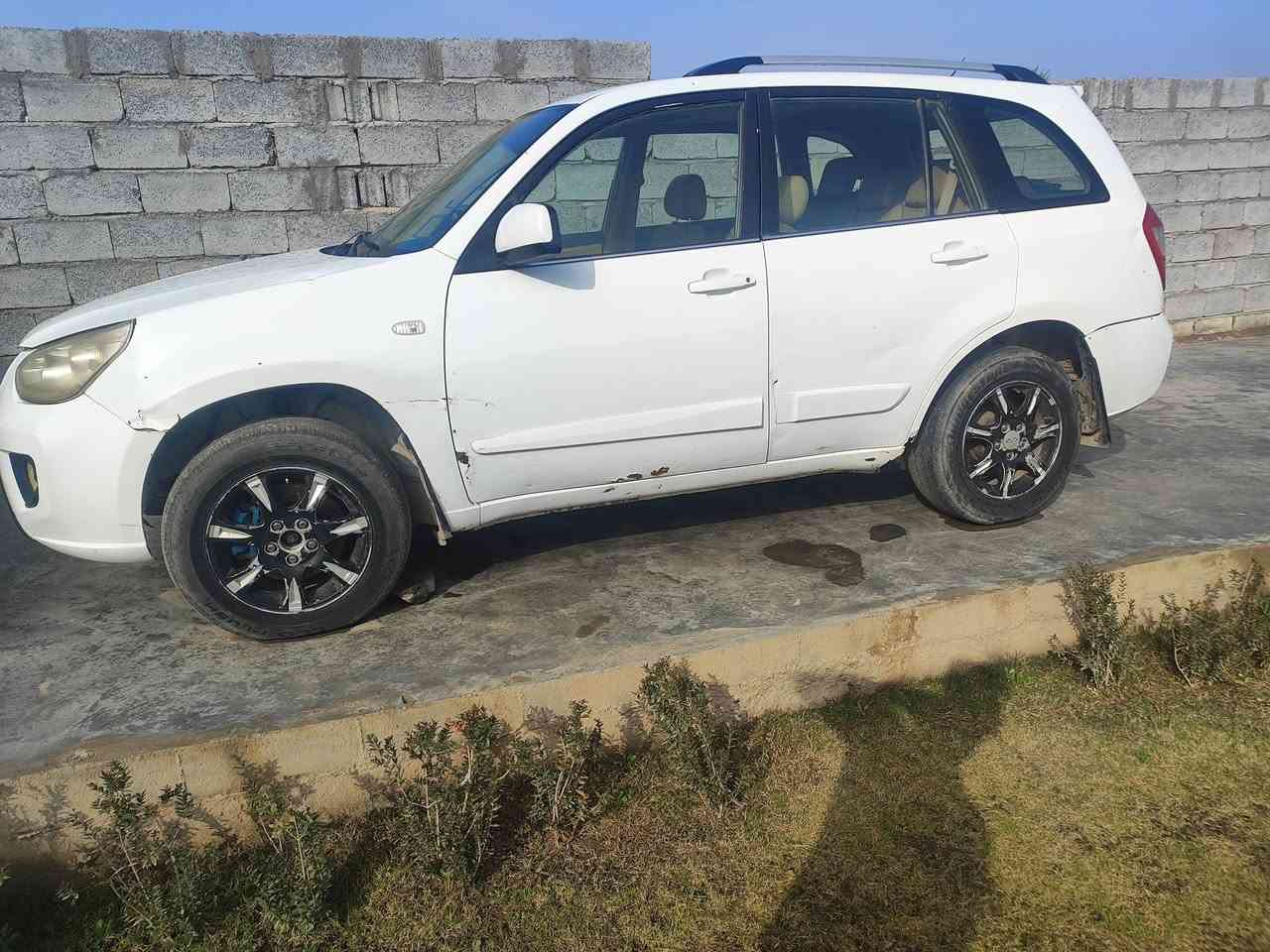 سلام عليكم عيني سياره تيكو للبيع سياره ينرادلها شويه ترتيب محرك جديد سعر سياره 40 او بي مجال
رقم التلفون ***********
