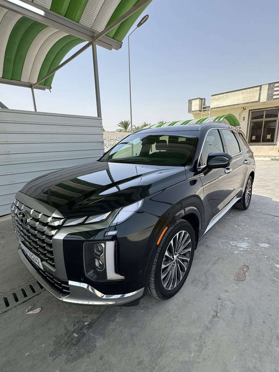 السلام عليكم للبيع بلاسايد  وارد امريكي  فول مواصفات اعلئ فئه كلكرافي موديل٢٠٢٣ لون زيتوني ماشيه٤٩ الف كيلو متر حادث بنيد فقط شواصي  كفاله عامه السياره مرقم بغداد بأسمي السياره
العنوان بابل سدة الهنديه 
***********
