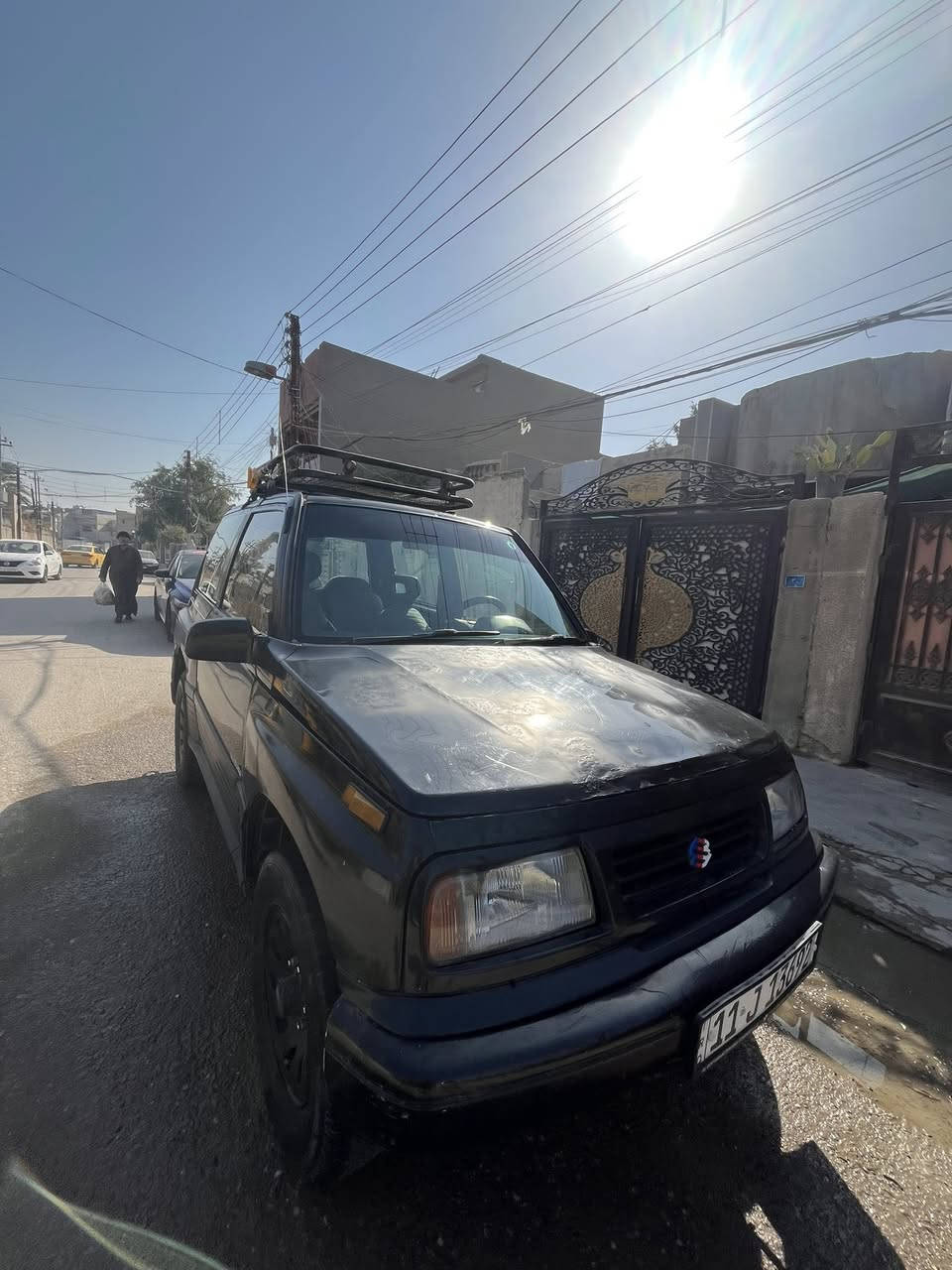 سازوكي فيتار 1992 موديل تك باب تك باب لون اسود السياره خير من الله السياره مبدله تخم تاير وباتري وبطارين بوب نضاف ودشبول بلادي يسراه تفصيخ السياره بسمي وتحويل ثاني يوم هزة جديدة رقم الماني داخلة حلو نضيف دوشمة جديده السياره جهازه من كلشي فقط نقص تبريد مابيه ميكنة كير بلادي الفورويل شغال كهرابائياته شغاله شاشة رون كيلو متر شغال جاهزه السعر 37 وبيه مجال العنوان بغداد شعب 
***********
