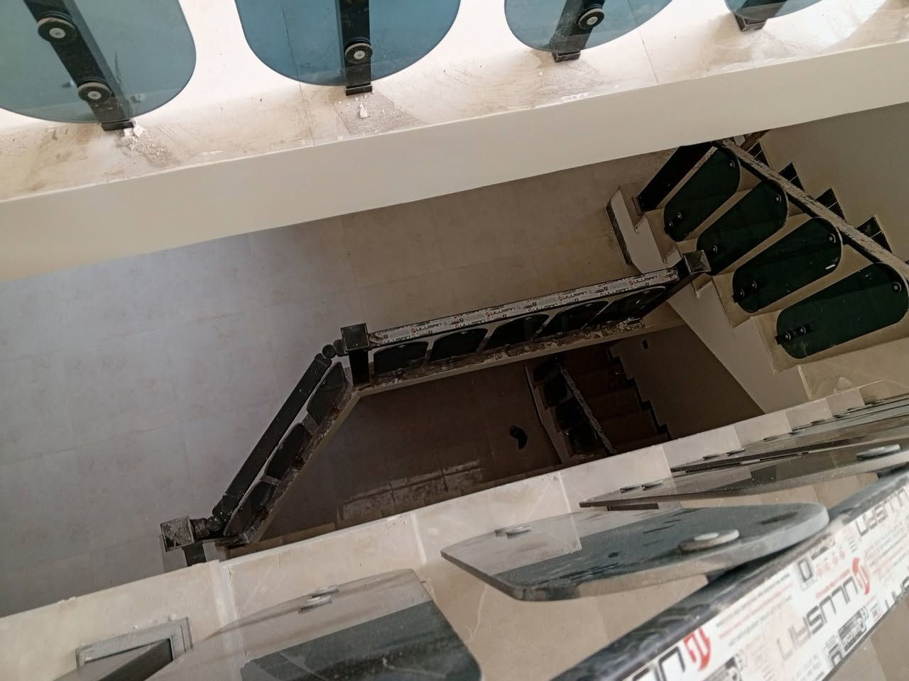 دار للايجار بغداد الدوره البوعيثه مجمع سلطان بضهر المدارس  الدار زيرو نضام ديلوكس 3نوم

 2صاله صحيات، 2 مطبخ ستقبال منور بلكونه كبيره كراج  2عرضة البيتونه جدن كبيره  اجاره 600بي مجال بسيط 

التواصل ***********وتساب
