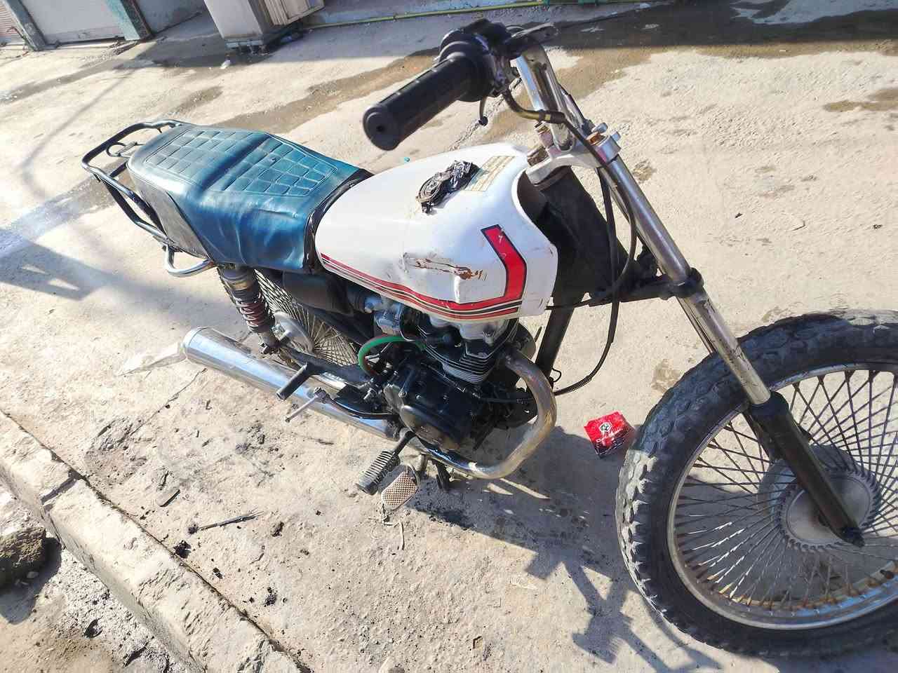 السلام عليكم مطار للبيع بات خمس تسعات ***********
