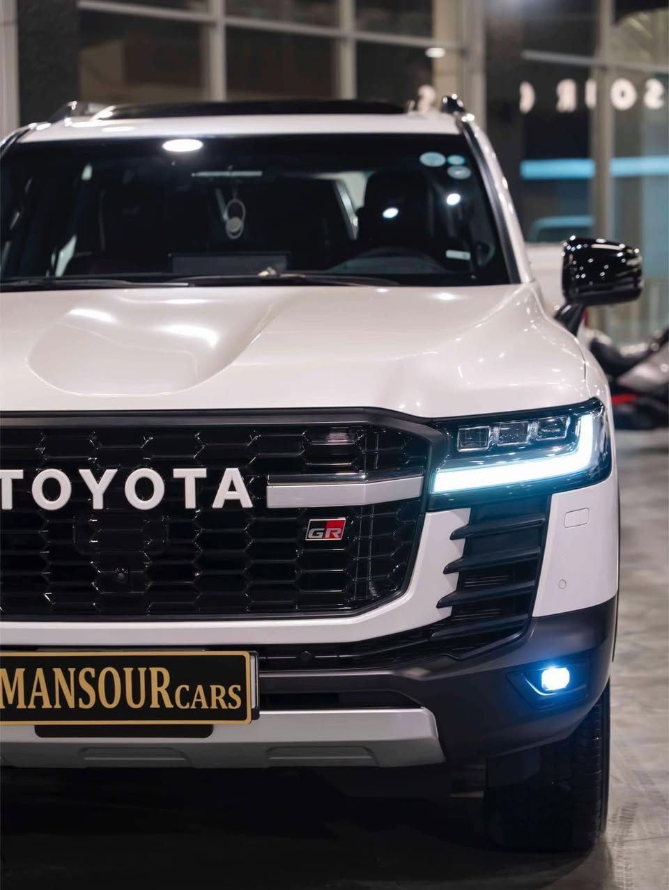 سلام عليكم لاندكروز GR 2023
ومعروفه مواصفات الGR

ماشيه 67 الف 

كفاله عامه 

رقم اربيل بأسمي 

والسياره عليه تجهيز كامل يم شركة الدفع الرباعي ومعروف تجهيزهم 

سعرها وي التجهيز يختلف وبدون تجهيز سعر ثاني 

الي يريد صورها وي التجهيز يتفضل خاص والسعر خاص او الاتصال على الرقم ***********

وبلخدمه 

العنوان : النجف
