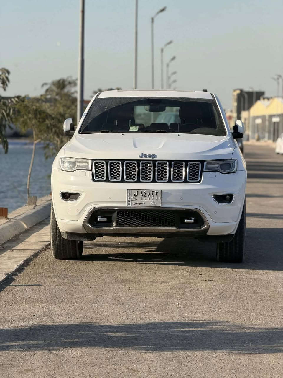 السلام عليكم 
جيب اوفر لاند ٢٠٢١  ماشيه ٢٨ رقم بغداد باسمي 
كفاله عامه فول مواصفات للاخير ٣ شاشات داخل مشمشي 
***********
