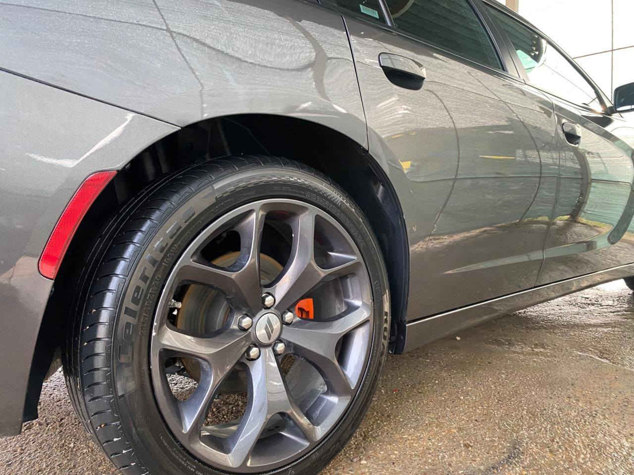 جارجر موديل ٢٢ ماشيه ٦٥ لوان نفطي رقم أربيل بسمي بجم كبس بي تعديل بارد ورقه فحص بل منشور رقم شاصي ضررها سياره موجوده بل منشور مكان كركوك رقم هاتف ***********
