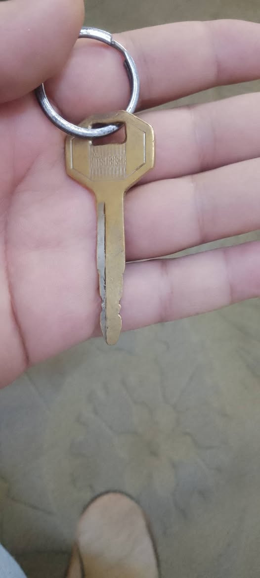 سلام عليكم خوان دراجة عبد الحليم شغالة باي وقت وين متروح بيهة بس نقص كلج خلفي بس مماثر عليهة ***********
خوان لحد يكلي بيش بالفيس اتصل او واتساب ودلل سعر معقول ابيع
