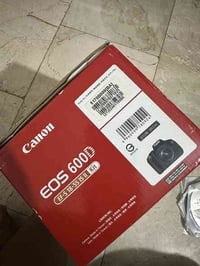 مكلف بالنشر  كاميرا كانون 600D النسخة الكورية استيراد خاص  النظافه كدا...