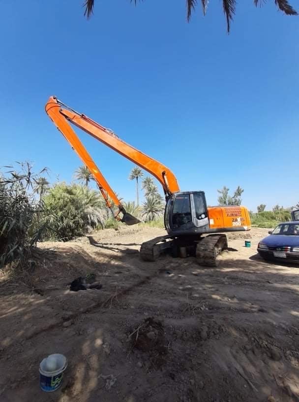 حفارة للايجار 
حفارة سرفة (زنجيل) ذراع قصير
حفارة نقار 
حفارة ذراع طريل
حفارة تاير