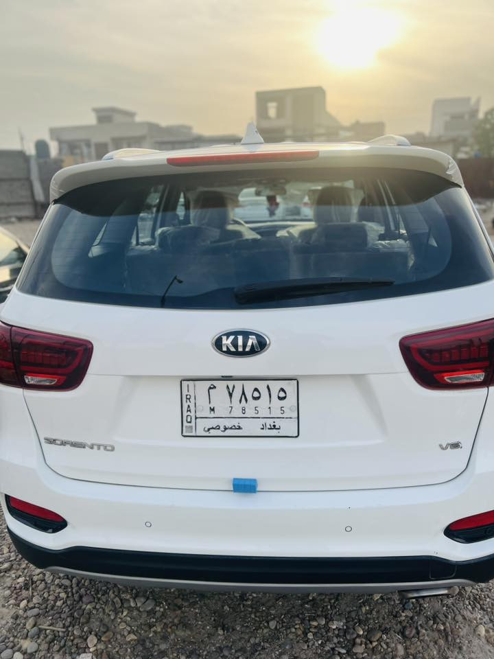 سلام عليكم سورنتو موديل  2019 خليجي محرك سته سلندر سياره ماشيه 56 ألف حقيقي سياره مكفوله كفاله عامه شرط سونار  تحكم ستيرن مري شفط سايد بريك برجل حساس امامي خلفي سياره رقمه بغداد مكاني بغداد البياع قماره حديد السعر 265 وبيه مجال ***********
