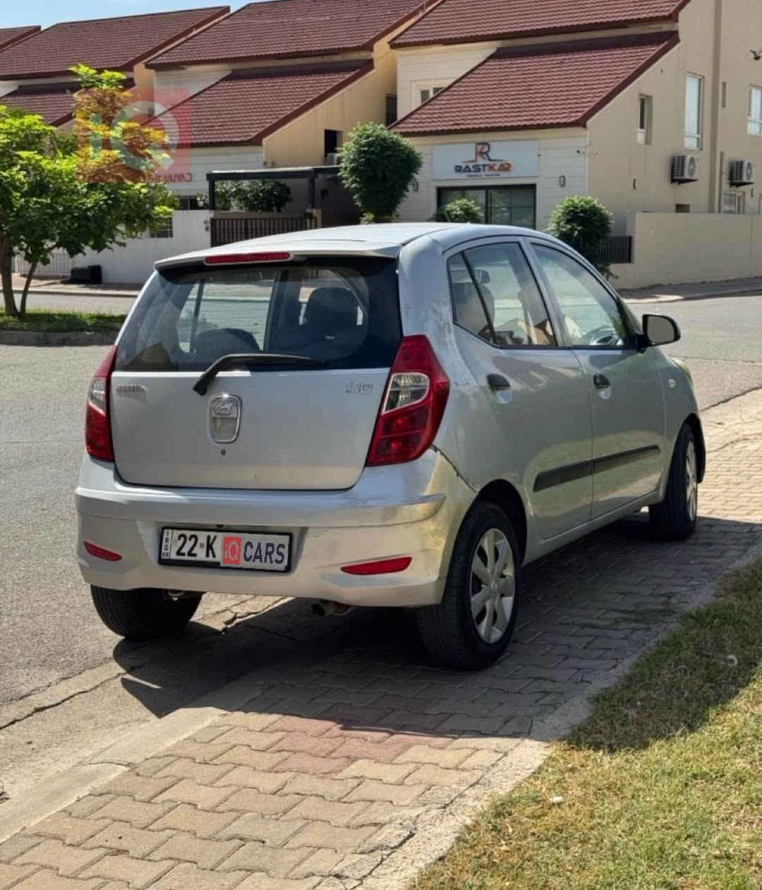 هيونداي i10 موديل 2011 محرك 4 سلندر 1100  ماشية 220 الف 
- گير عادي 
- تبريد وتدفئة شغال 100%
- شاشة أندرويد 
- كاميرا خلفية
- الضرر موضح في الصور
- رقم اربيل جديد
- تحويل مباشر
- الغرامات تخصم من السعر
- فحص سونر كامل موجود 
- السعر : 60 ورقة 
مكان السيارة اربيل 
يرجى التواصل على الواتساب :
*********** أربيل, العراق
