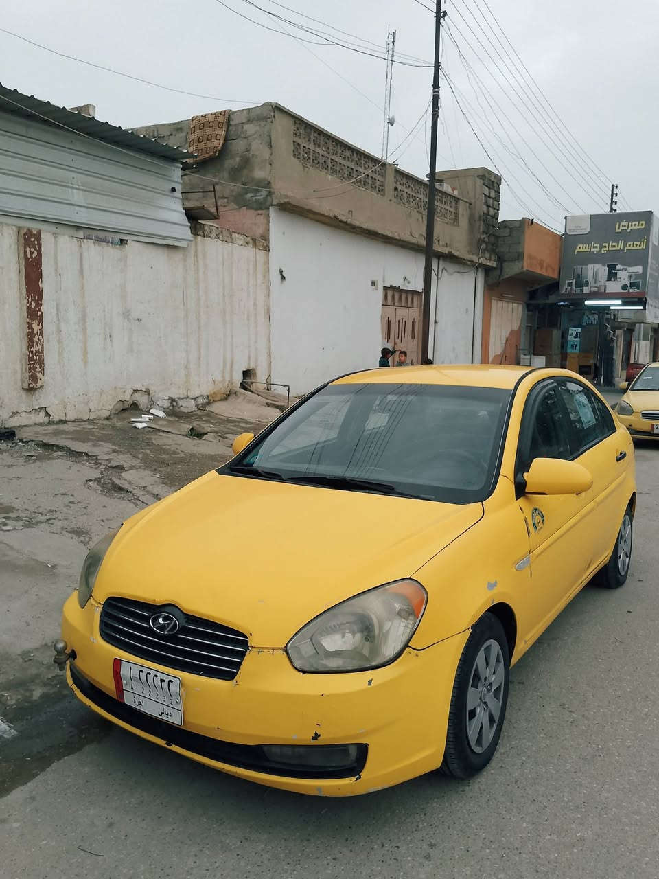 هونداي اكسنت موديل 2008امريكي
رقم ديالى ألماني شرط التحويل 
كاربون بانزين بيها 
هيئه وغرامات صفر 
محرك بي بخار 
كير شرط 
ضرر تبديل جملغ امامي وبوند وباب السائق 
طخه بل مسطره موضح بل منشور 
السعر 76بي مجال 
العنوان موصل الجانب الأيمن سايدين حي العامل قرب دوره الرساله مكتب الهيثم الراشدي ***********
ملاحظة مهمة الخاص مغلق التواصل عل الرقم فقط 🛑 
يكون الدوام من الساعه التاسعه صباحا الى الساعه الثامنه مساء 🛑
