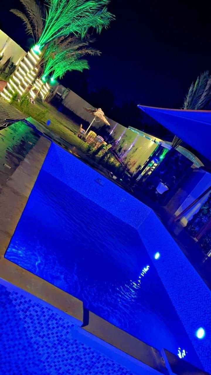 السلام عليكم 👋🏻
مزرعة للإيجار اليومي بنظام الشفتات وباسعار مناسبة 

موثقة في تطبيق اجرلي 

الموقع :الدورة ( منطقة البوعيثة ) 

هـ / ***********
