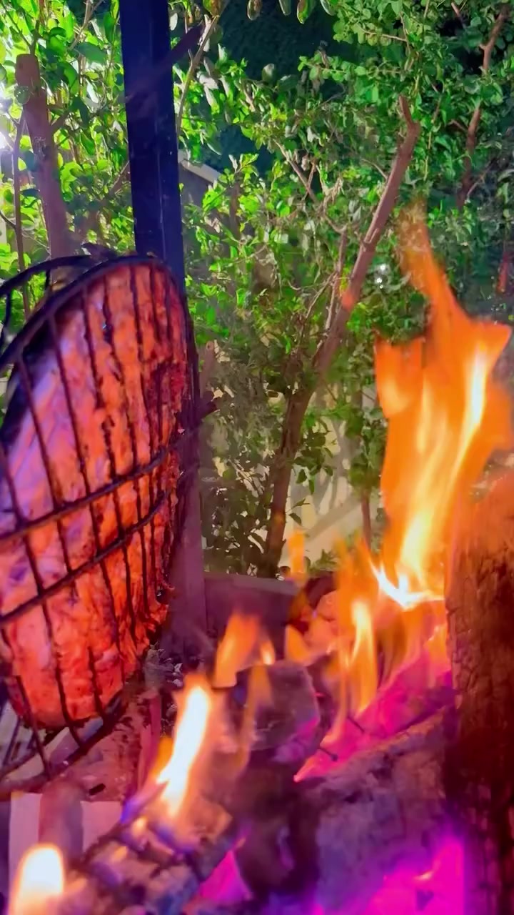 إذا تدور على الهدوء… الخصوصية… وأجواء تشرح الصدر 🌿✨
فوجهتك الأولى هي مزرعة القمة  ((موثقة في تطبيق أجرلي )))💚

مكان يجمع بين الفخامة والطبيعة 🌴
مساحات خضراء واسعة
مسبح صيفي بنظام فلترة حديث
جلسات خارجية مطلة على الحديقة
وأجواء مثالية للعوائل ولمناسباتكم الخاصة 🎉

هنا تگدر تستمتع بيوم كامل من الراحة والمرح
بعيد عن الزحمة… قريب من الراحة 👌

📍 بغداد-
عنوان الهدوء والتميز
احجز هسه وخلي يومك غير عن كل يوم 🌅🔥

هاتف الحجوزات ***********
