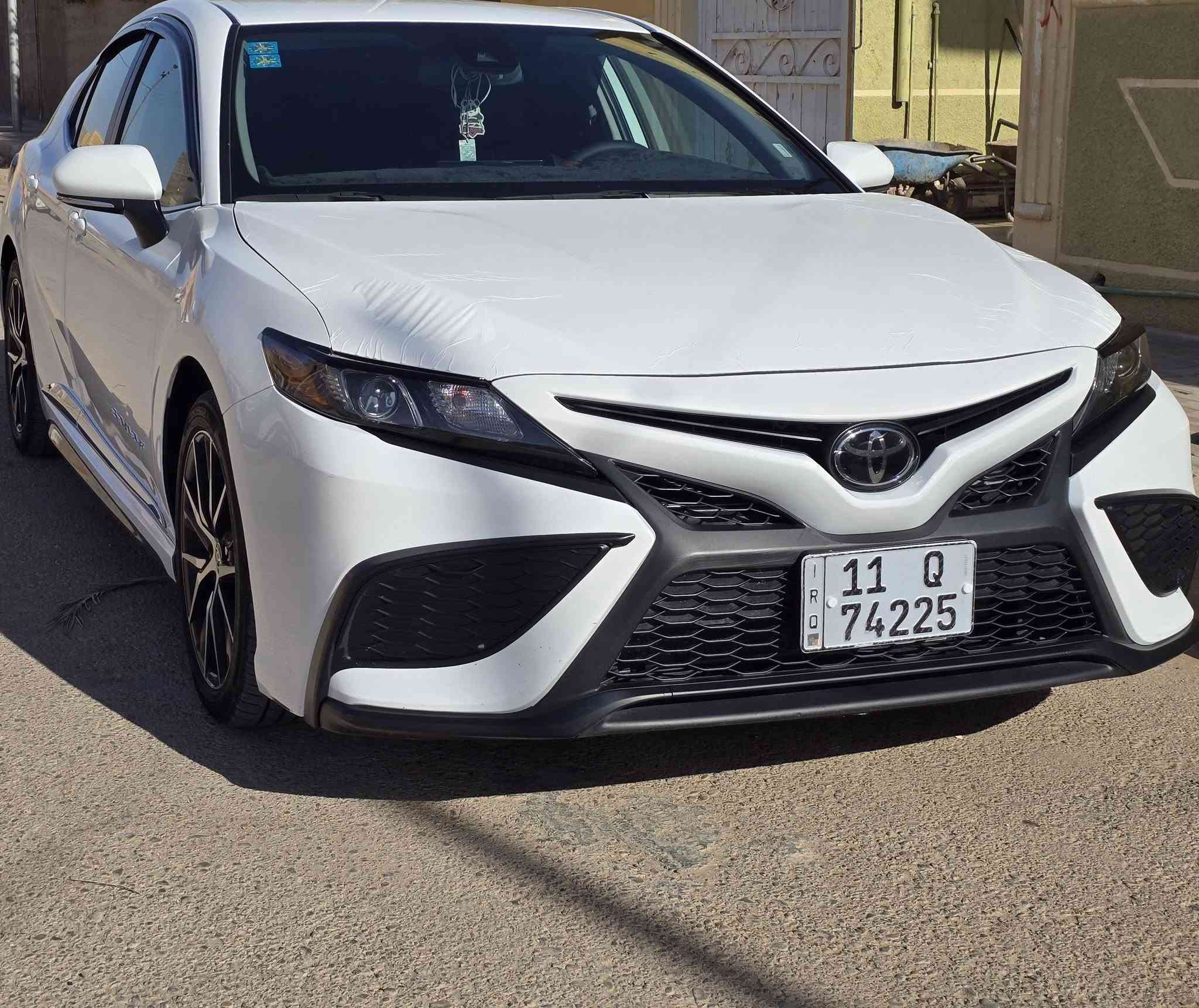 السلام عليكم
Camry SE 2024 / كامري 

السيارة للبيع فقط 💯

السيارة ماشيه 46 الف
محرك ٢٥٠٠
الضرر : بس بارد فقط بل جاملخ خلفي 

المواصفات
• شاشة كبيرة
• كاميرا خلفية 
• رادار امامي
• مانع تصادم
• محدد مسار
• تصحيح مسار
• مثبت سرعه
• مانع انزلاق
• استيرنق متحرك
• تحكم طارة
• نقطة عمياء
• مانع تجاوز
• حساسات مانع تجاوز
• اضوية اماميه زنون LED
• اضوية خلفية LED
• ليد زنون نهاري
• ويل قياس 18
• نظام ECO + TRIP 
• نظام GPS + خرائط
• نفكيشن
• 3 أنظمة قياده ECO / Normal / Sport 
• اوامر صوتيه
• بلوتوث
• مدخل USB 
كفاله كير مكينه
سياره بصمه 
السعر : 210 وبيها مجال 

مكان السيارة فلوجه 

***********
