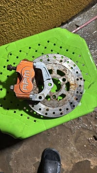 فج و صينيه  أصليات واحد  برمبو. و ثاني  rpm توصيل موجود  تفاصيل 077735...