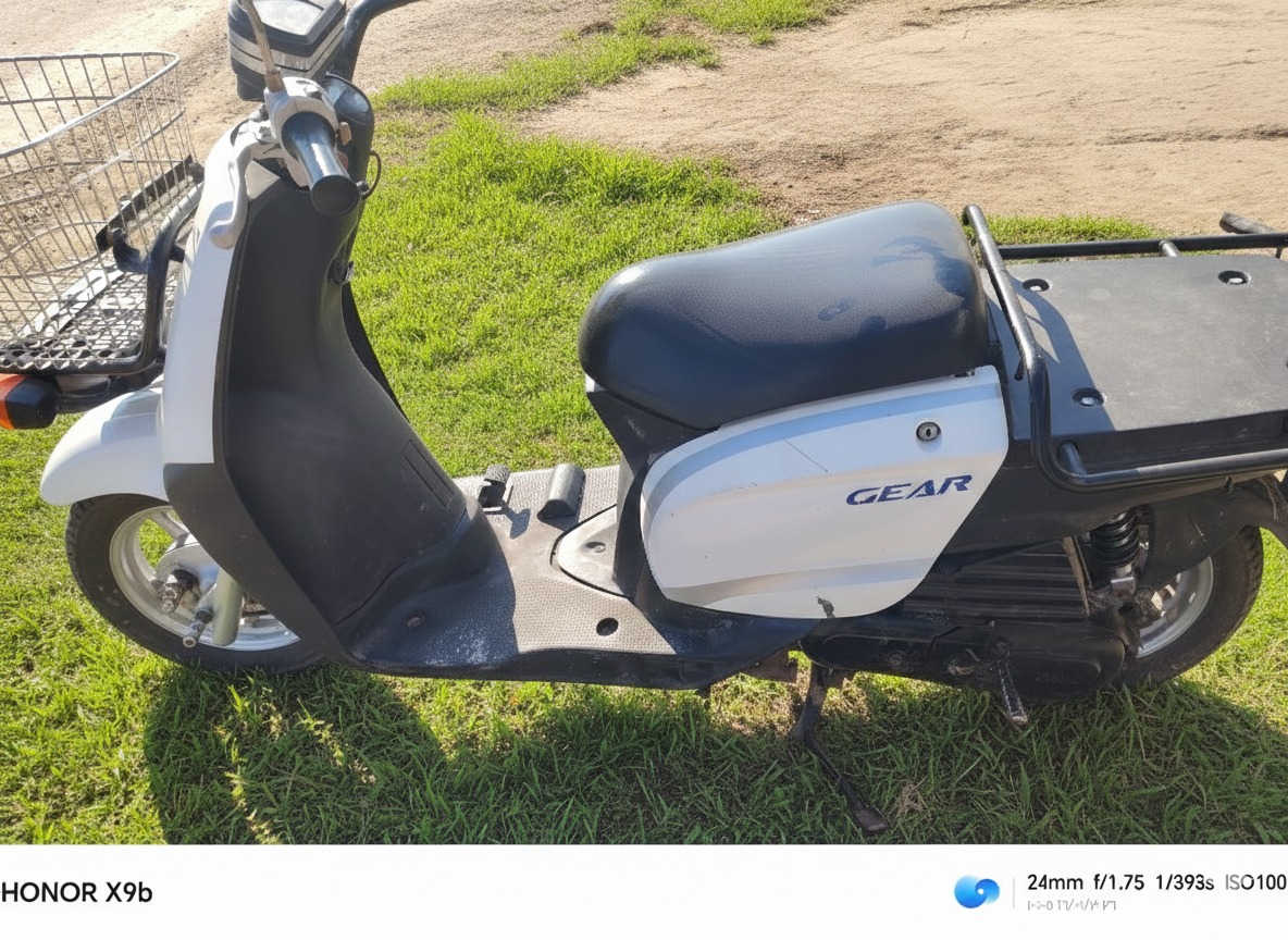 دراجة بيكم نوزل 

نضيفة كلش

 وكلشي شغال بيهة مابيهة اي نقص 

العنوان بعقوبة حي المعلمين 

***********
