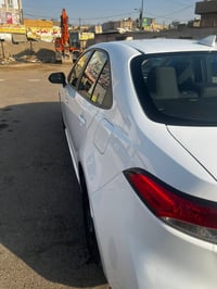 كورلا وارد امريكي كلين بدون صبغ السياره جديده ماشيه ٢٣ الف  موجود سونر...